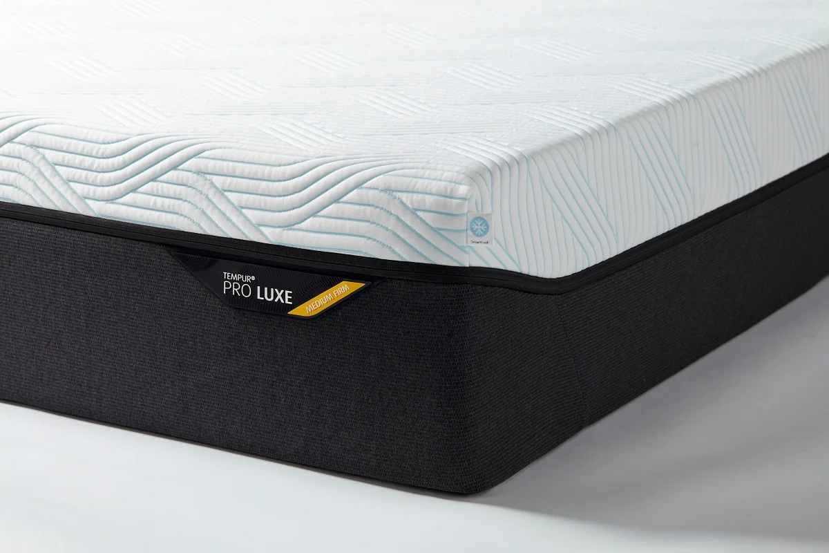 Pro® Luxe SmartCool™ Medium Firm - Image 4